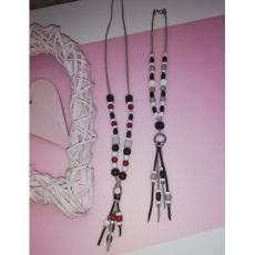 Necklaces & Pendants